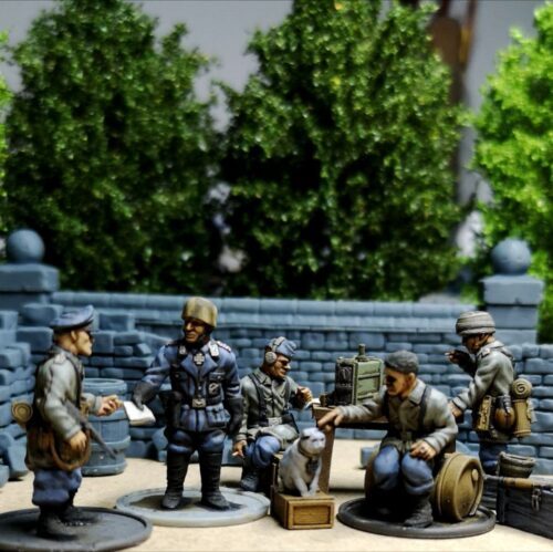 WW2 28mm COLONEL VON DER HEYDTE HQ